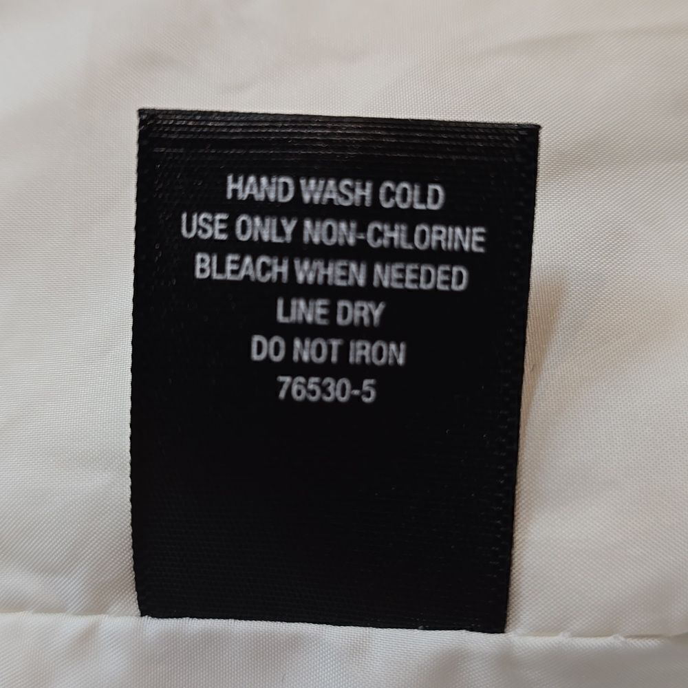 Rose Gold Puffer Vest - Picture 4 of 14